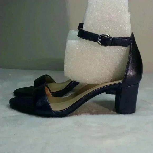 Natrualizer vera sandal 6.5 nwot nwob - Picture 3 of 8